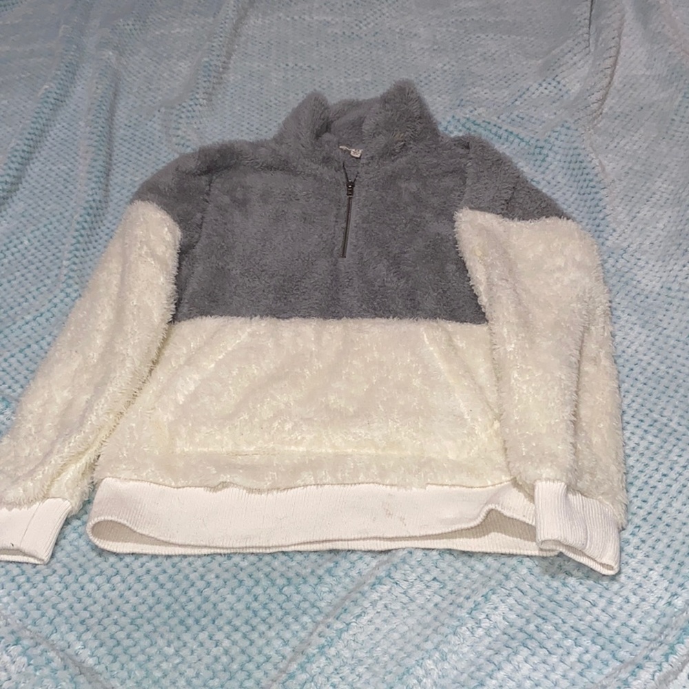 Hippie Rose fuzzy zip up fleece pullover (XS)